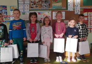 Nagrodzone na etapie przedszkolnym dzieci z grupy Biedronki