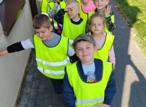 Wycieczka na skrzyżowanie - grupa Poziomki