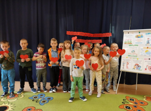 Dzieci promują dobro